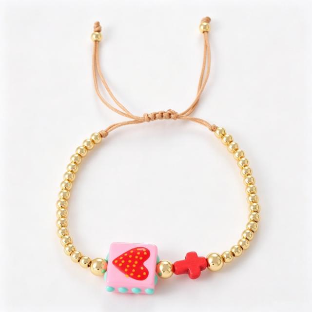 Popular contrast color heart block gold color beaded bracelet