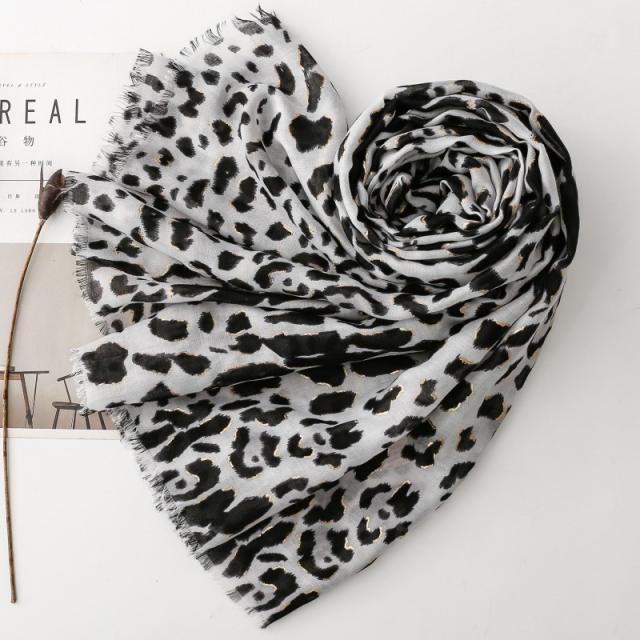 Classic black white leopard grain pattern women scarf