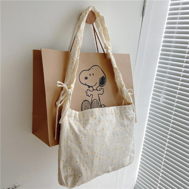 Fresh Daisy Canvas Bag Women's Artistic Shoulder Bag floral crossbody bag