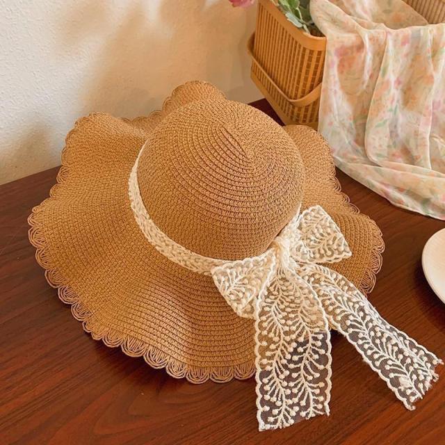 Summer Lace-Trimmed Wavy Straw Hat with Bow