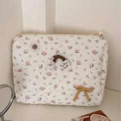 Ins-Style Fresh Floral Makeup Bag Three-Piece Set Quilted Fabric Handbag