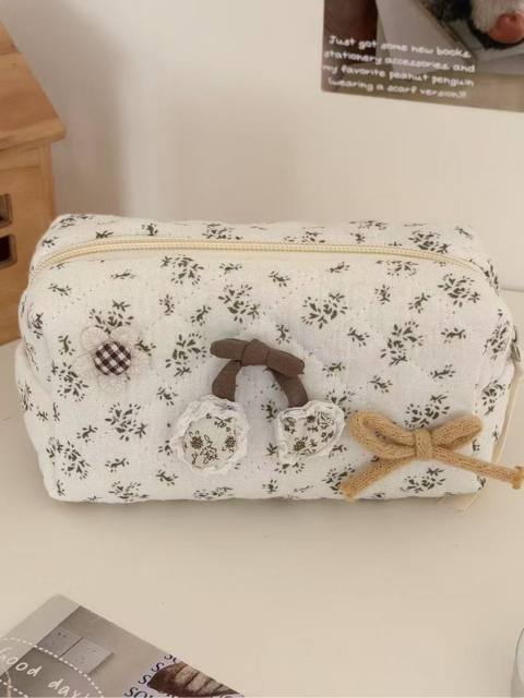 Ins-Style Fresh Floral Makeup Bag Three-Piece Set Quilted Fabric Handbag