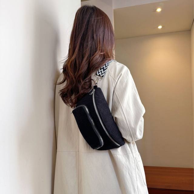 Autumn Winter Corduroy Casual Dumpling Bag Simple Lightweight Crossbody Bag
