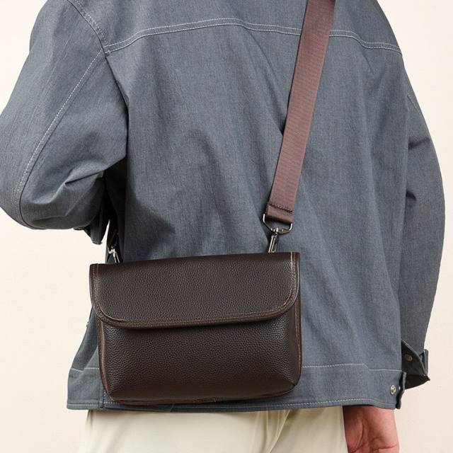 Men's Bag Crossbody Cool Small Bag Men's Shoulder Bag Genuine Leather Stylish Men's Clutch Bag
