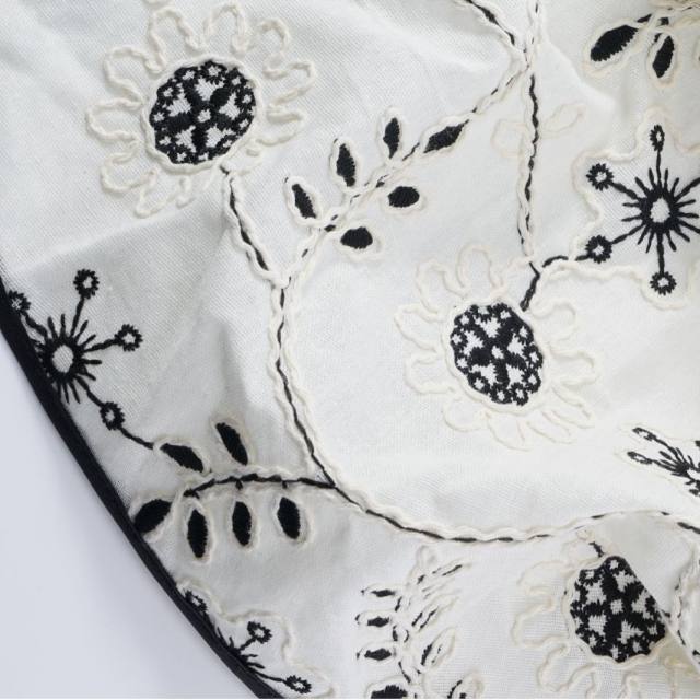 Embroidered Floral Headscarf Triangular Scarf