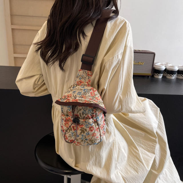 Popular Sweet Flower Women's Crossbody Bag National Style Flower Chest Bag for Women