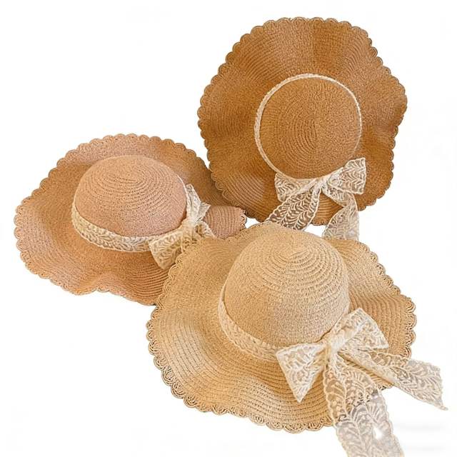Summer Lace-Trimmed Wavy Straw Hat with Bow