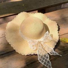Summer Lace-Trimmed Wavy Straw Hat with Bow
