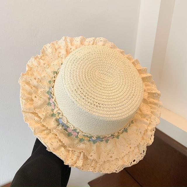 Summer Lace-Trimmed Wavy Straw Hat with Bow