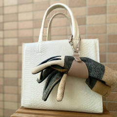 New Portable Sweat Wipe Towel Storage Holder