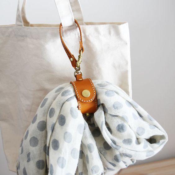 Creative Glove Lanyard Glove Bag Travel Outing Silk Scarf Storage Clip Portable Cycling Glove Clip