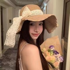 Summer Lace-Trimmed Wavy Straw Hat with Bow