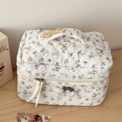 Forest floral [blue] [cosmetic bag]