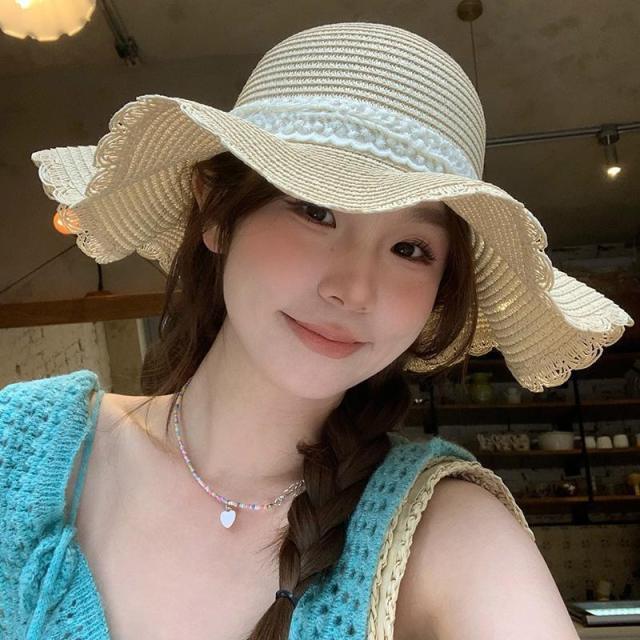 Summer Lace-Trimmed Wavy Straw Hat with Bow