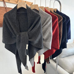 100% Pure Wool Oversized Triangular Shawl Warm for Autumn and Winter