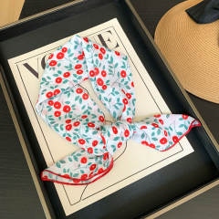 28 red dot flowers