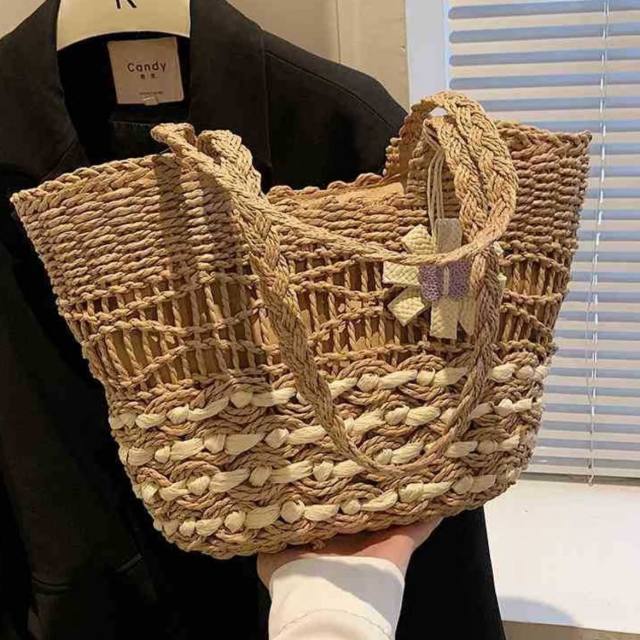Hollow-Out Straw Woven Bag for Women Seaside Vacation Handmade Woven Bag
