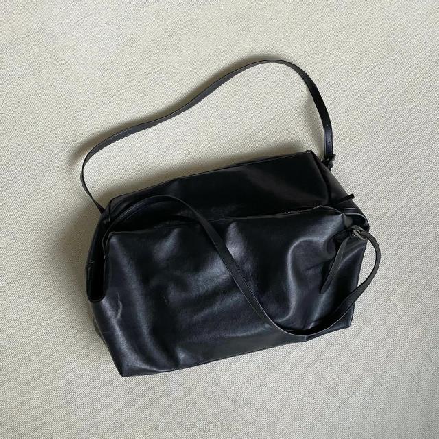 Adjustable double shoulder strap soft leather crossbody bag