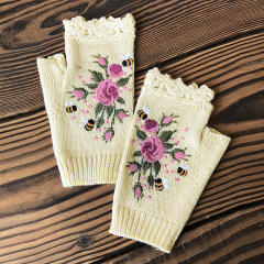 INS Autumn and Winter Embroidered Women's Warm Gloves