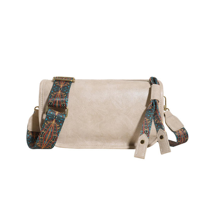 Women's Bag Retro Boston Pillow Bag Wide Shoulder Strap Texture Crossbody Bag for Women