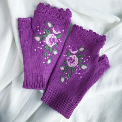 INS Autumn and Winter Embroidered Women's Warm Gloves