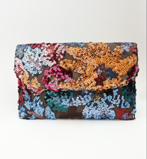 Women's clutch Bag with Sequin Embroidery Straw Clutch