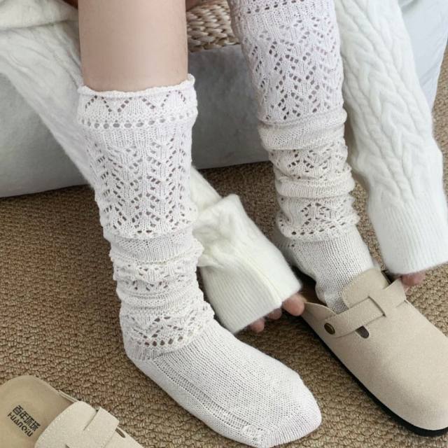 Autumn Style Embossed Hollow-Out Calf-Length Cotton Socks