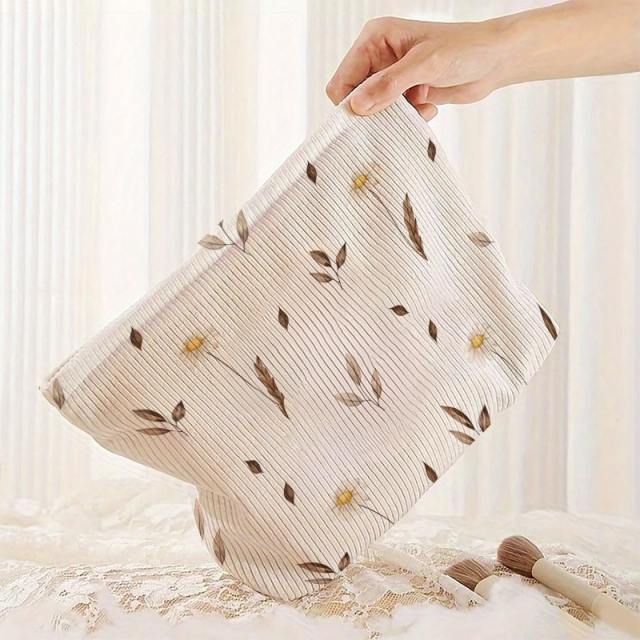 Leaf and Flower Pattern Comfortable and Soft Corduroy Zipper Storage Bag