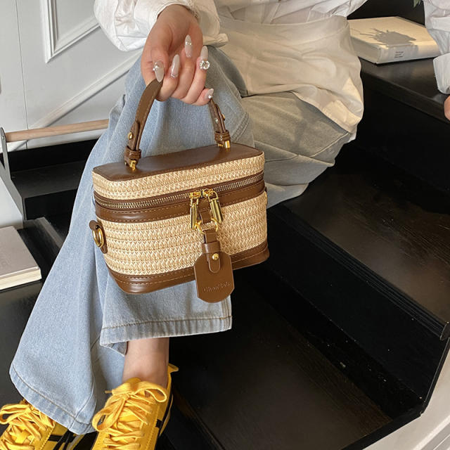 Woven design cute Box Bag Elegant Flap-Style Summer Straw Bag
