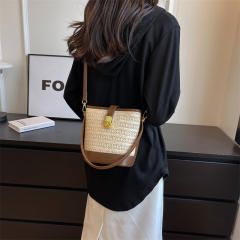 2026 New Handbag Straw Woven Bag Women's Bucket Bag