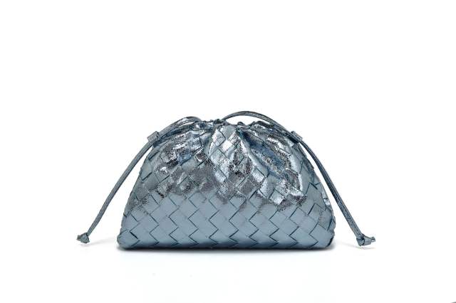 New Fashionable Woven Clutch Bag Korean Style Cloud Soft Leather Dumpling Bag