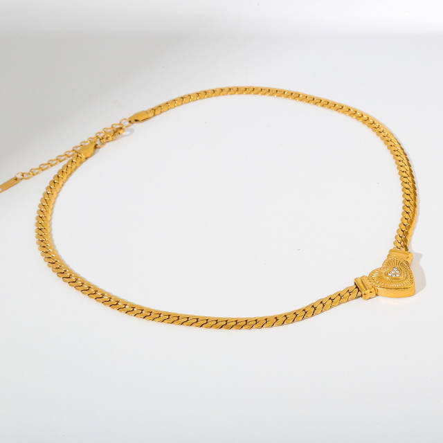 Hot sale chunky chain color diamond heart stainless steel necklace