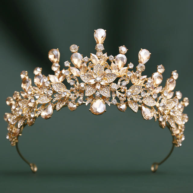 Baroque-Style Bridal Crown Headpiece with Rhinestones