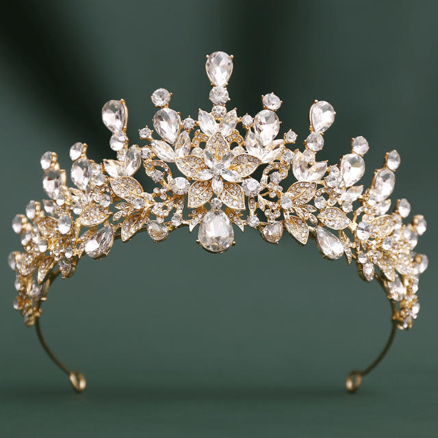 Baroque-Style Bridal Crown Headpiece with Rhinestones
