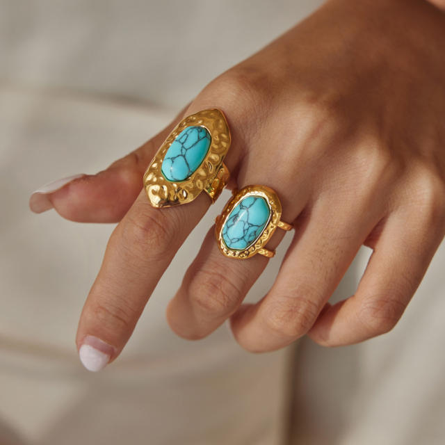 Hammer pattern turquoise stone inlaid stainless steel rings