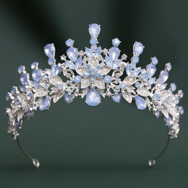 Baroque-Style Bridal Crown Headpiece with Rhinestones
