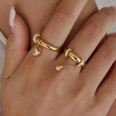 18KG diamond heart charm stainless steel rings