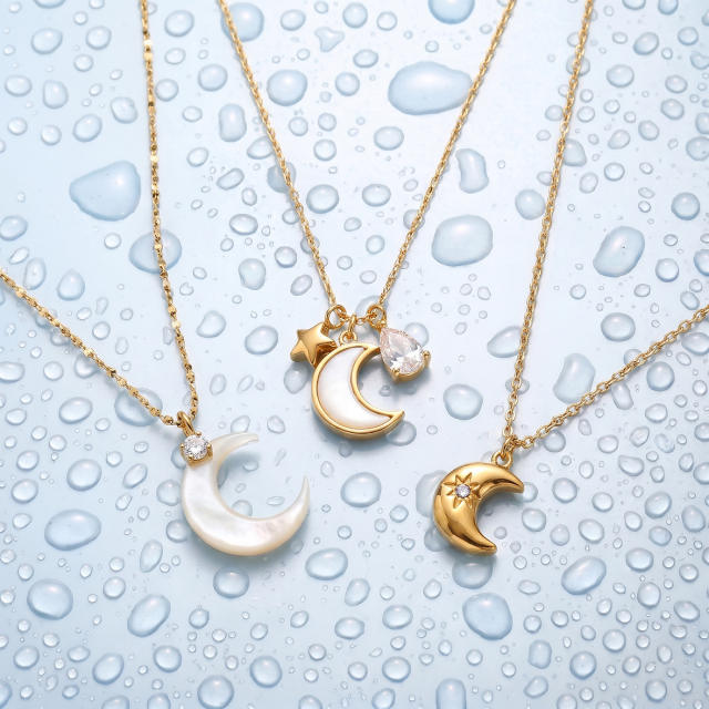 Fashion stainless steel necklace light luxury moon design with zircon and rhinestone inlay