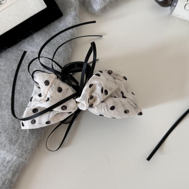 Korean-style pleated polka dot ribbon bow claw clip