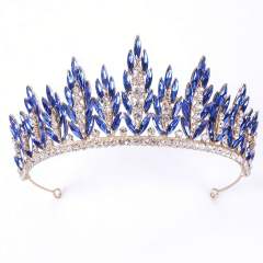 Bridal Crown Headpiece Baroque Style Alloy and Rhinestone Wedding Crown Hair Accessory