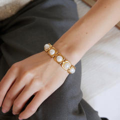Elegant stainless steel bracelet glass pearl open bangle