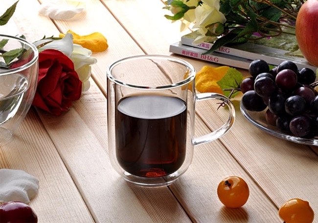 Double wall glass cups