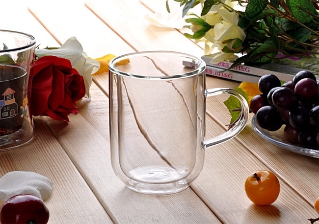 Double wall glass cups