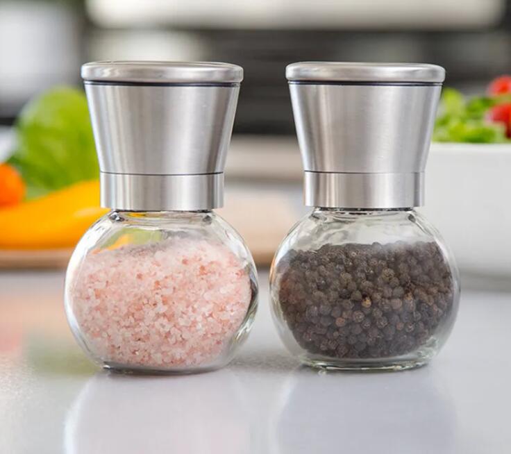 glass spice bottles