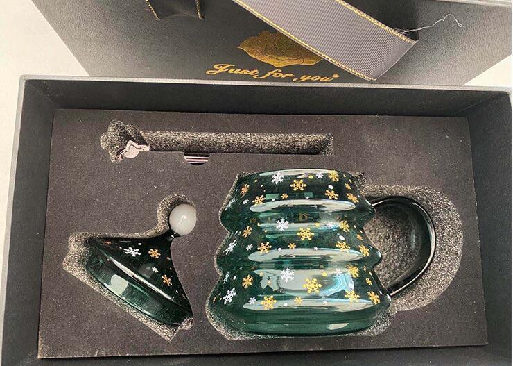 chirstmas gift cups