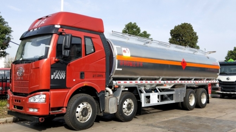 FAW J6P FUEL TANK TRUCK 8×4