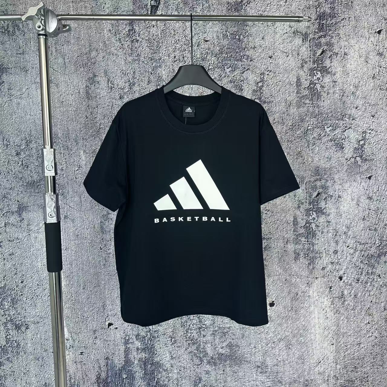 Футболка Adidas