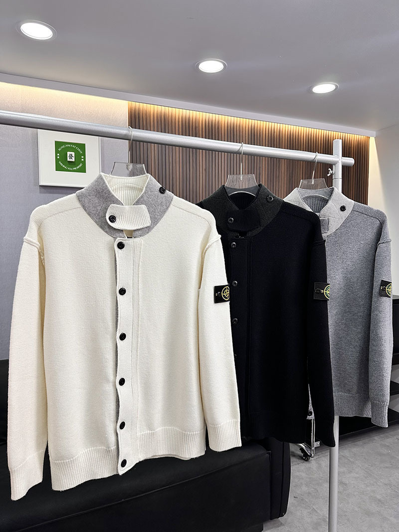КУРТКИ STONE ISLAND