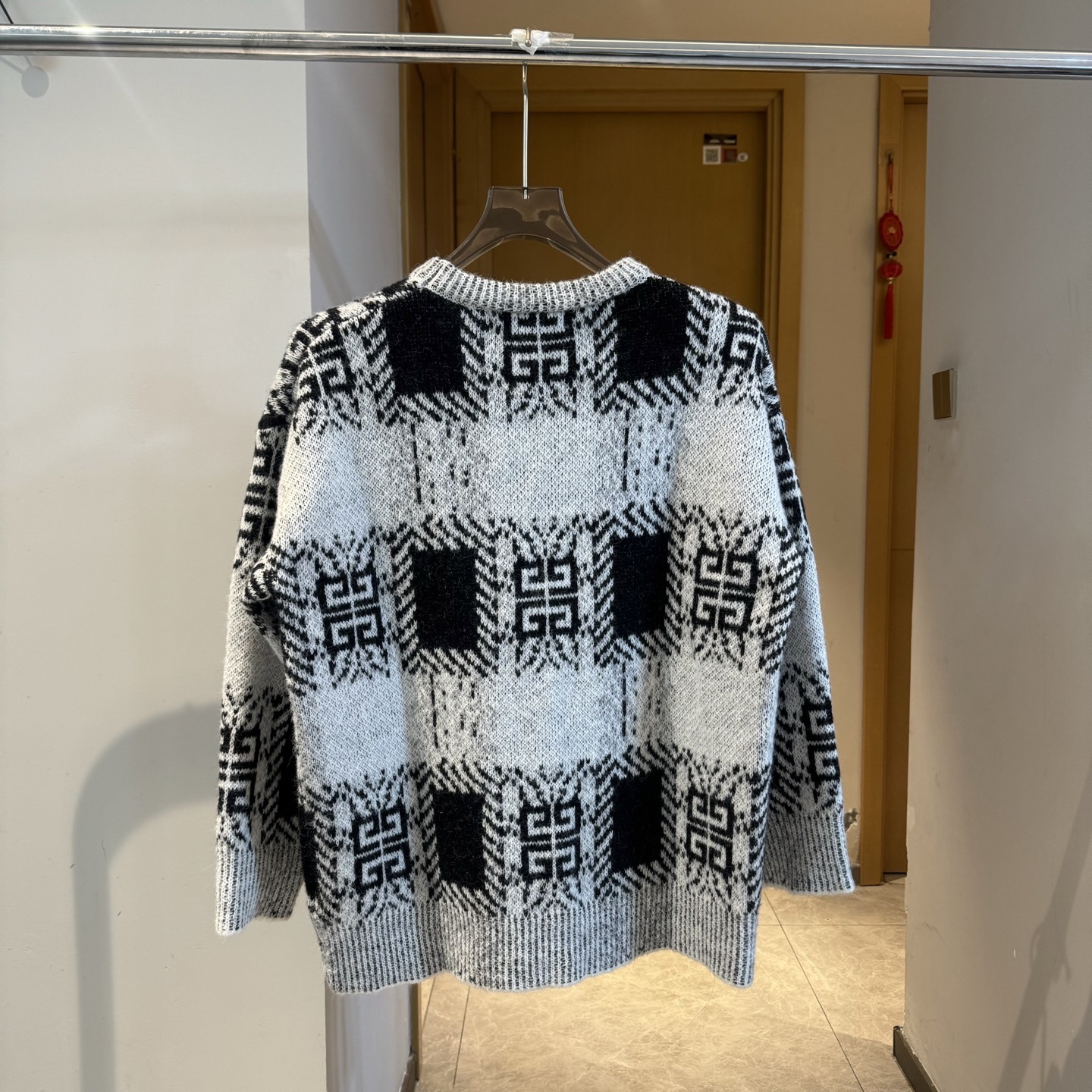 ХУДИ Givenchy