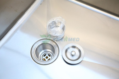 Rounded Corner Electrical Bathing Tub with Overhead Grooming Arm and Lifting Door